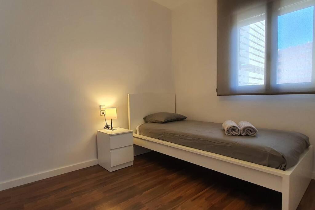 Gran Piso En Zona Comercial Malaga Luaran gambar